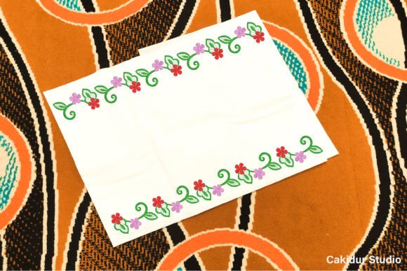 Red Pink Flowers Border: A Designer's Review